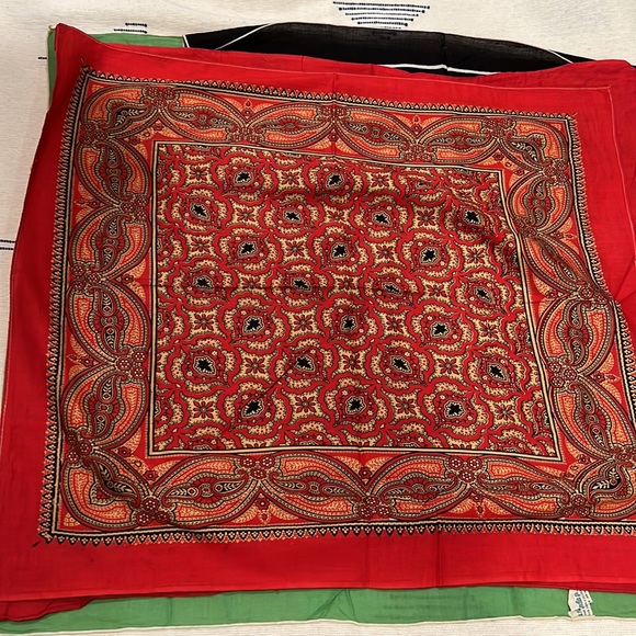 5 vintage bandannas / scarves - Picture 3 of 9